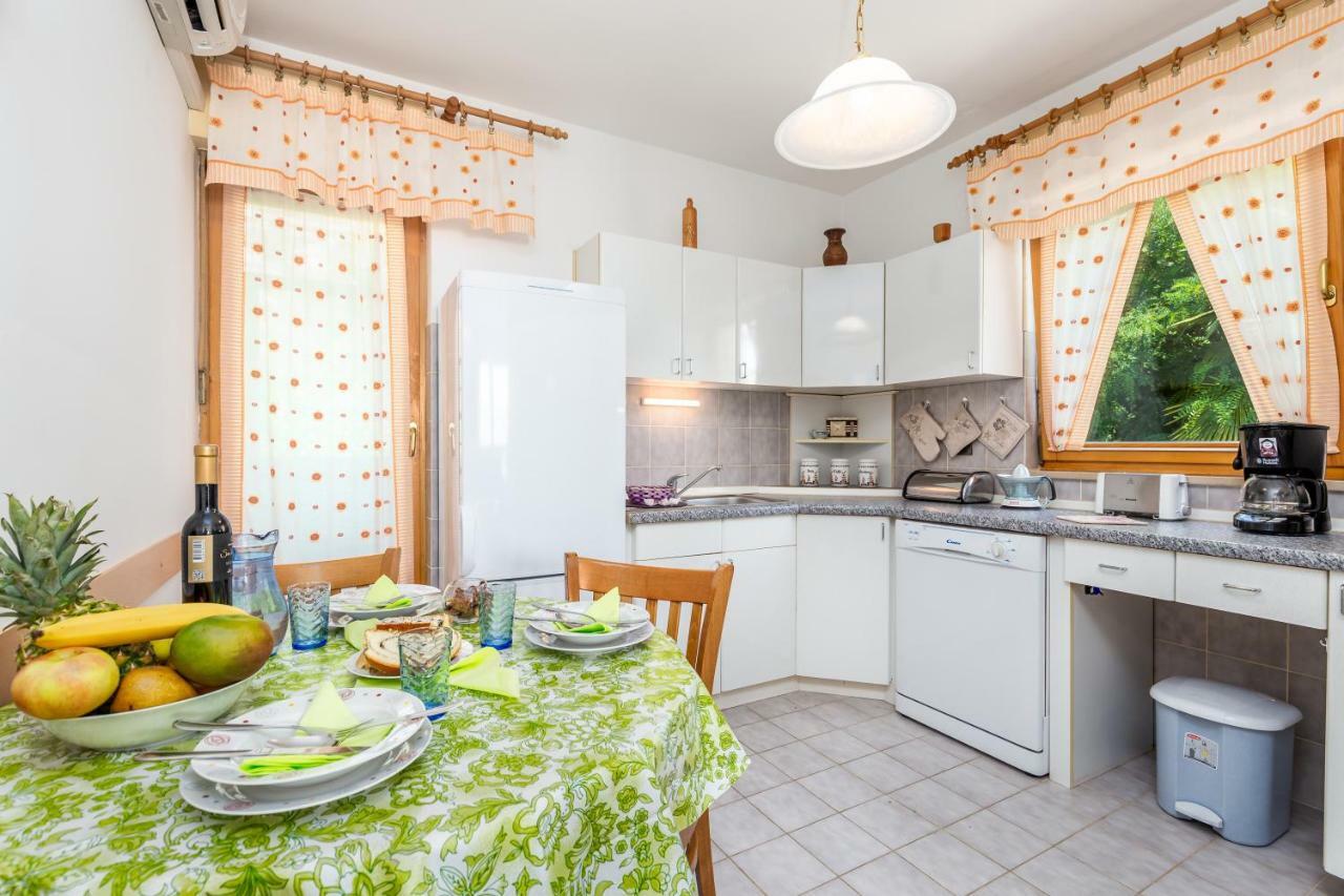 Apartmani Hrvatin Opatija Exterior foto